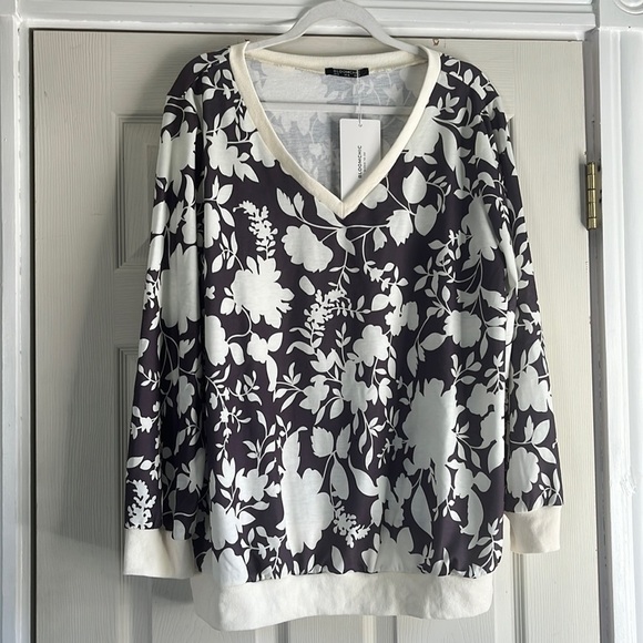 BloomChic Silhouette Floral Print Contrast Trim V Neck Sweatshirt sz 12 casual - Picture 2 of 6